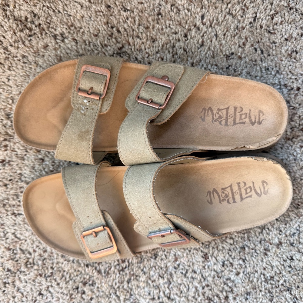 Tan Matouk Sandals